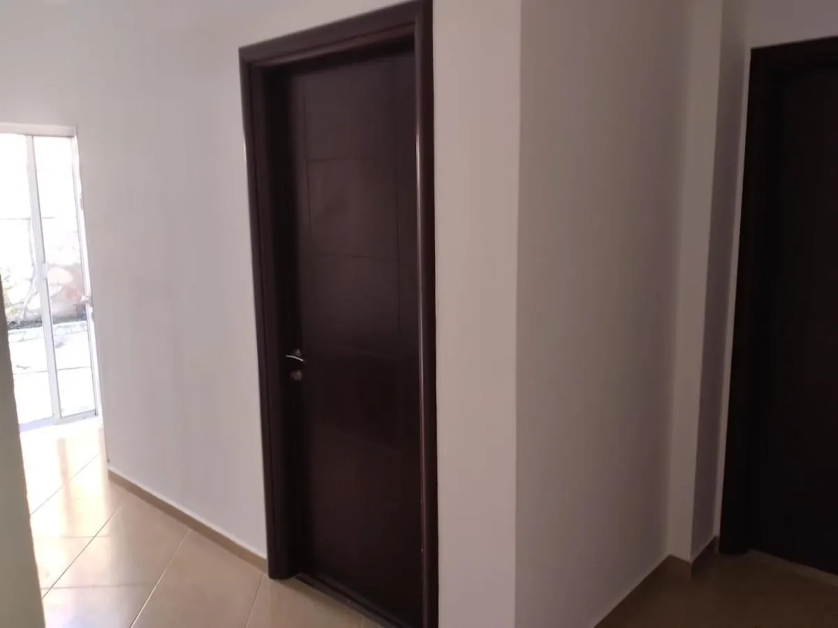 Xuxi Apartments Lukovë