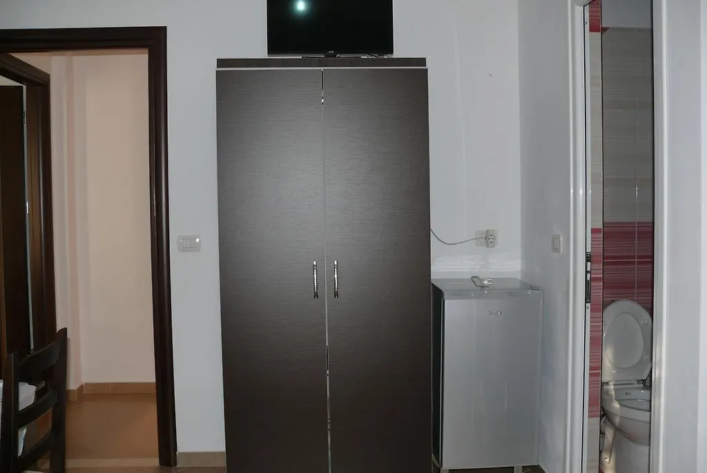 Guest house Xuxi Apartments Lukove