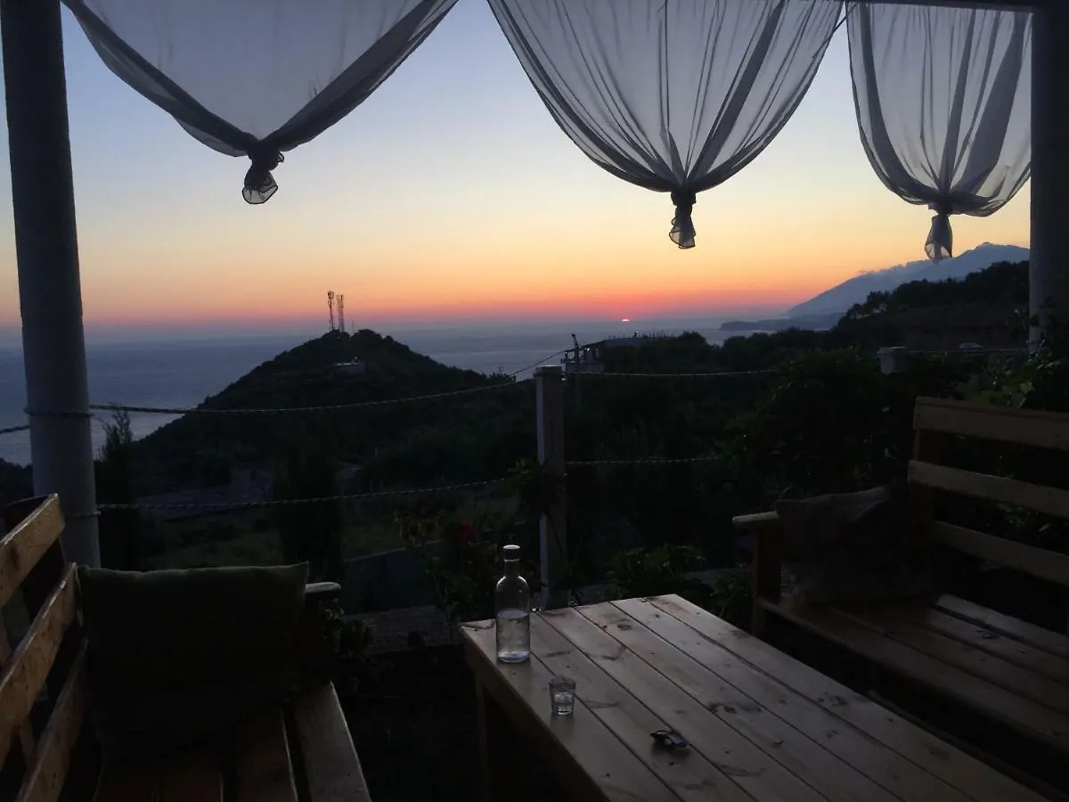 Guest house Xuxi Apartments Lukove